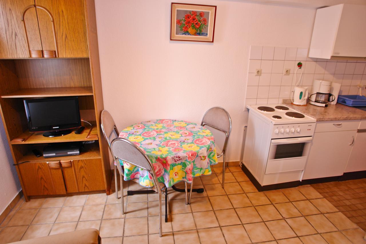 Apartment Jole Razanj Exterior photo
